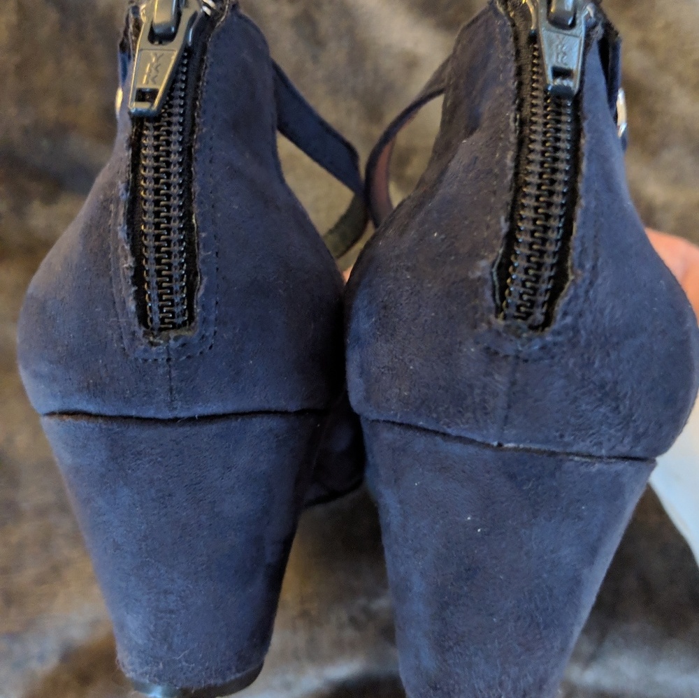 American Rag navy shoes - Picture 2 of 7